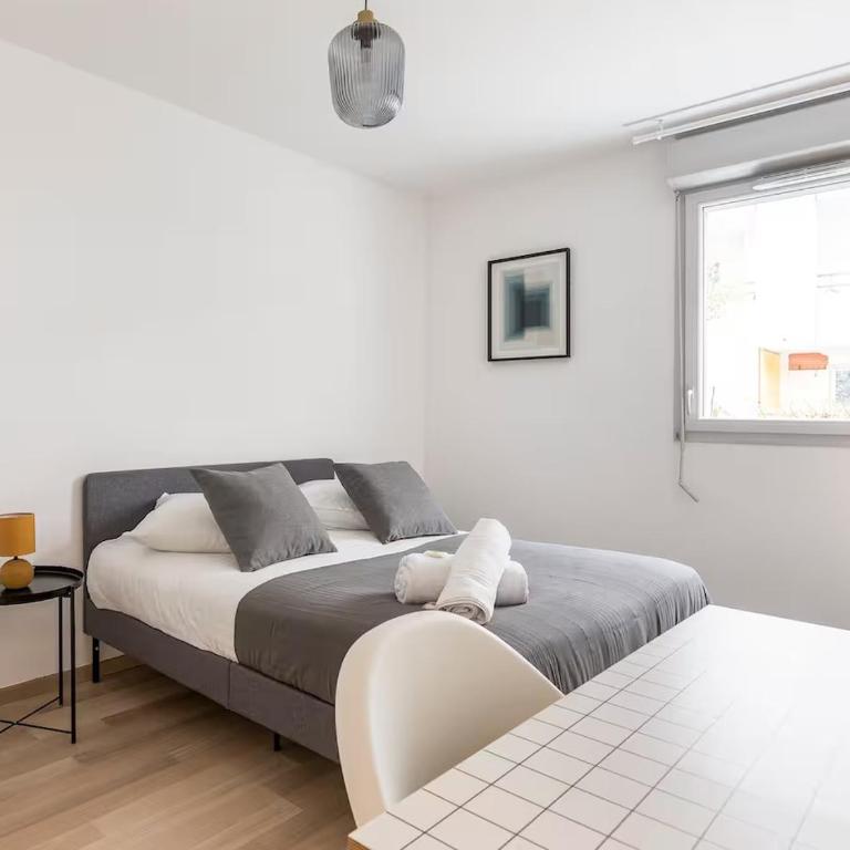 NEW! 2-bedroom apartment & parking, close to tram & metro, terrace - Apartment mit 2 Schlafzimmern und Terrasse - 4