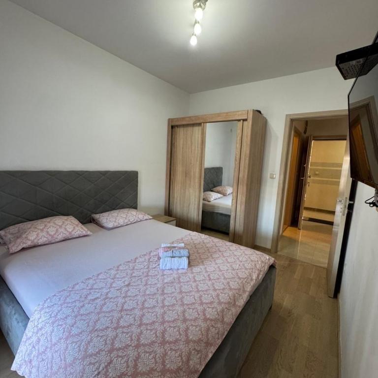 CITY Lux Apartment - Apartman sa Balkonom - 4