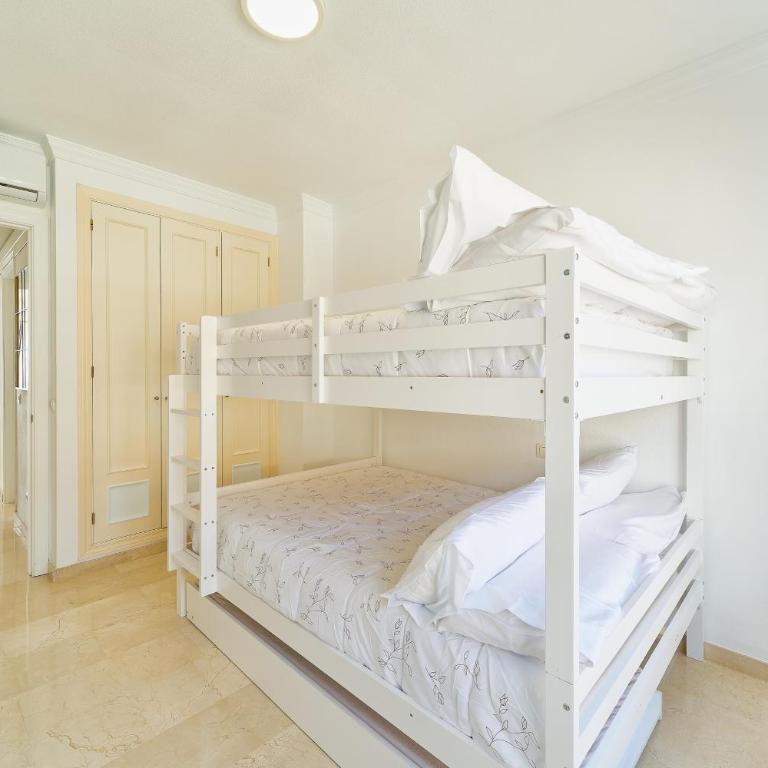Kosta Homes - House With Sea View and Game Room - Casa de 5 dormitorios - 5