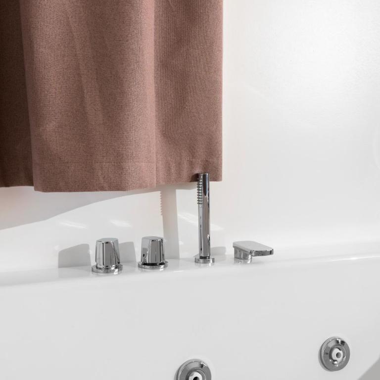 Skyline Boutique Hotel - Suite Queen con Vasca Idromassaggio - 27