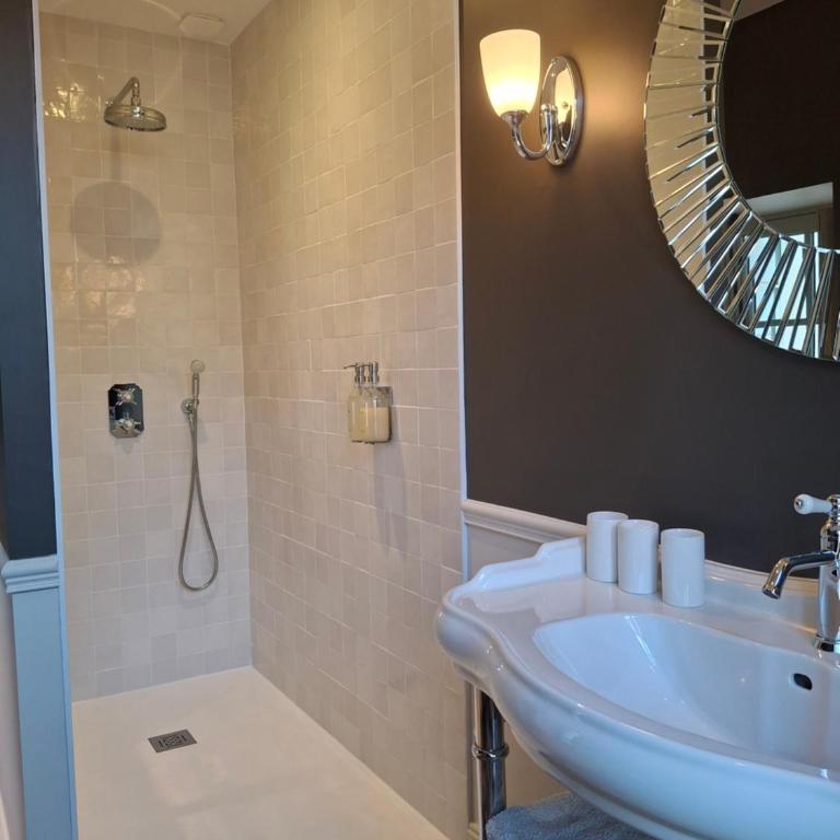 Hôtel Savare - Chambre Double Deluxe - 5