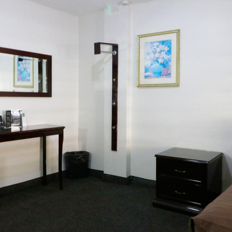 HOTEL BUGAMBILIAS - Habitación Estándar - 1 cama grande - 23