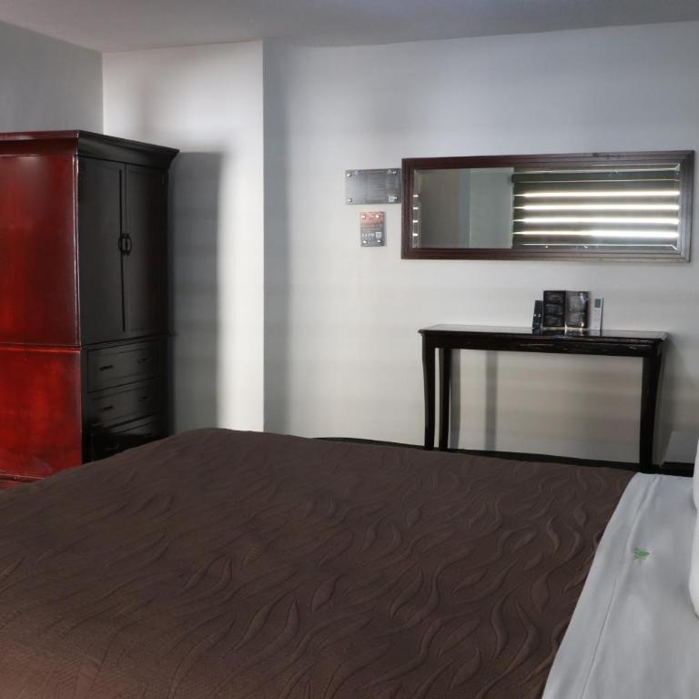 HOTEL BUGAMBILIAS - Habitación Estándar - 1 cama grande - 24