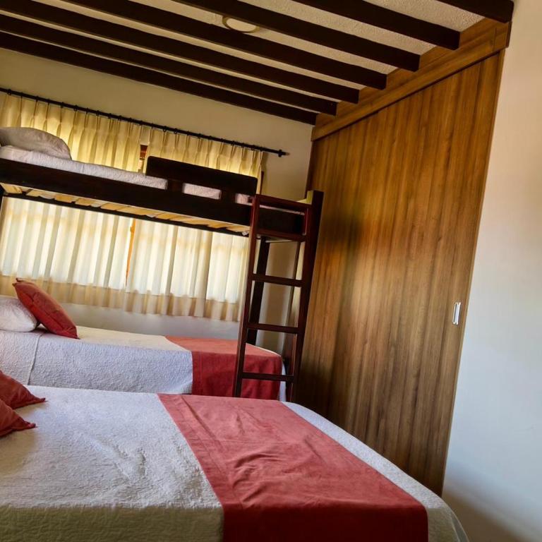 Casa Chute - Habitación Cuádruple adaptada para personas con discapacidad - 9
