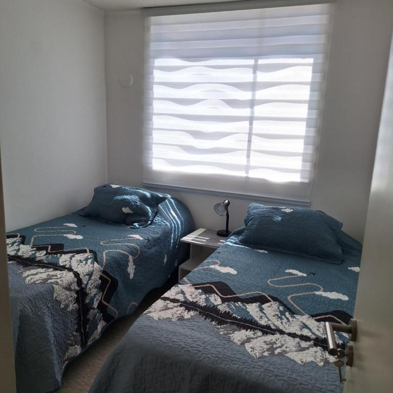 Departamento en La Serena a pasos del Faro y la playa, cercano a supermercados, con excelente ubicación y completamente equipado - Three-Bedroom Apartment - 10