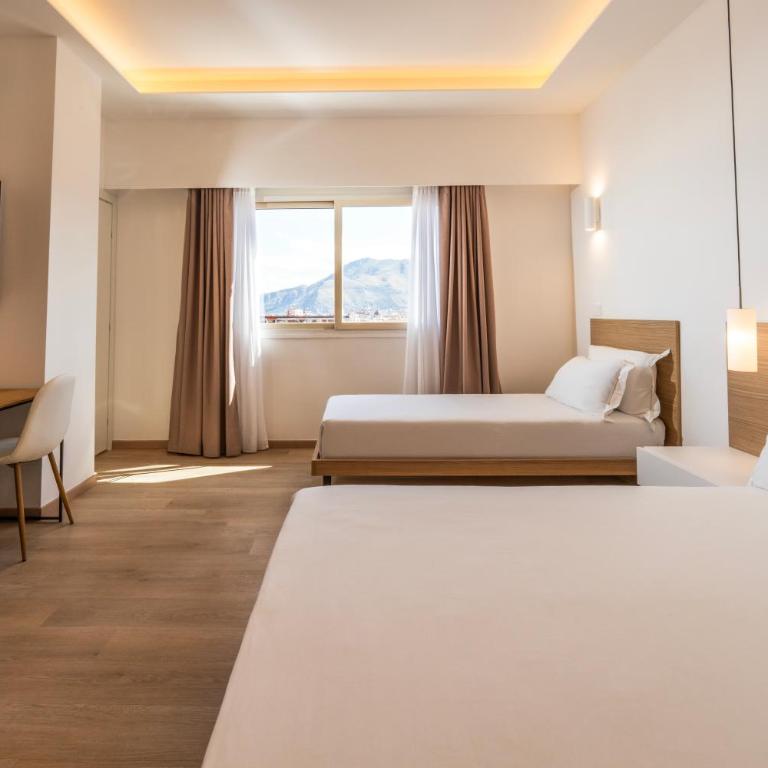 Skyline Boutique Hotel - Camera Tripla Deluxe - 1