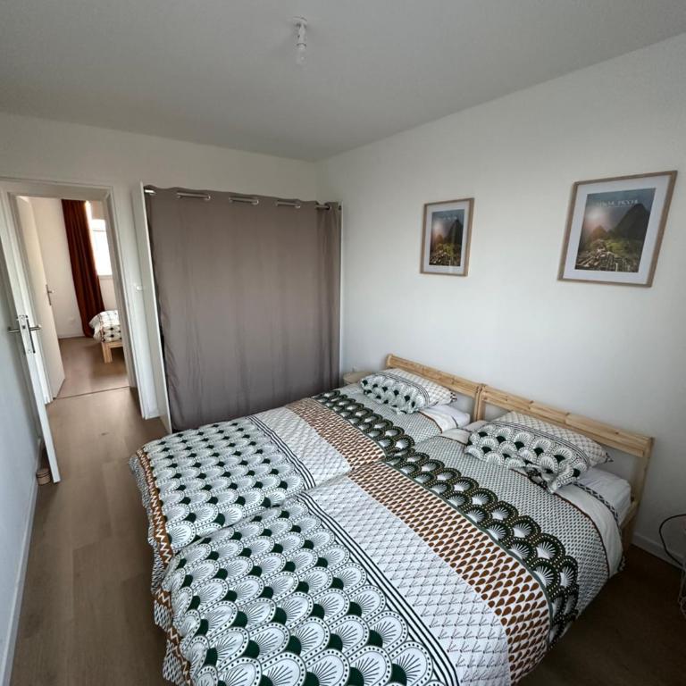 Appartement lumineux et calme Plage et commerces - Two-Bedroom Apartment - 19