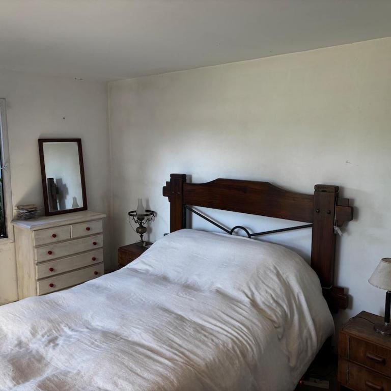 Chalet con amplio parque en Acantilados - Two-Bedroom House - 5
