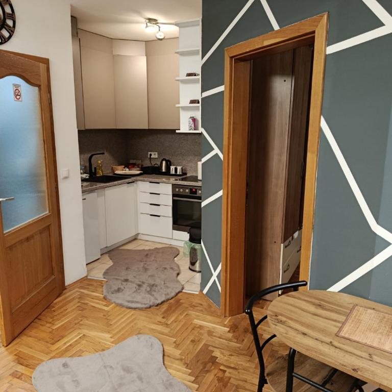 JACUZZI for RELAX - HOLLYWOOD Apartment, STUP, Sarajevo - Deluxe Apartment - 13