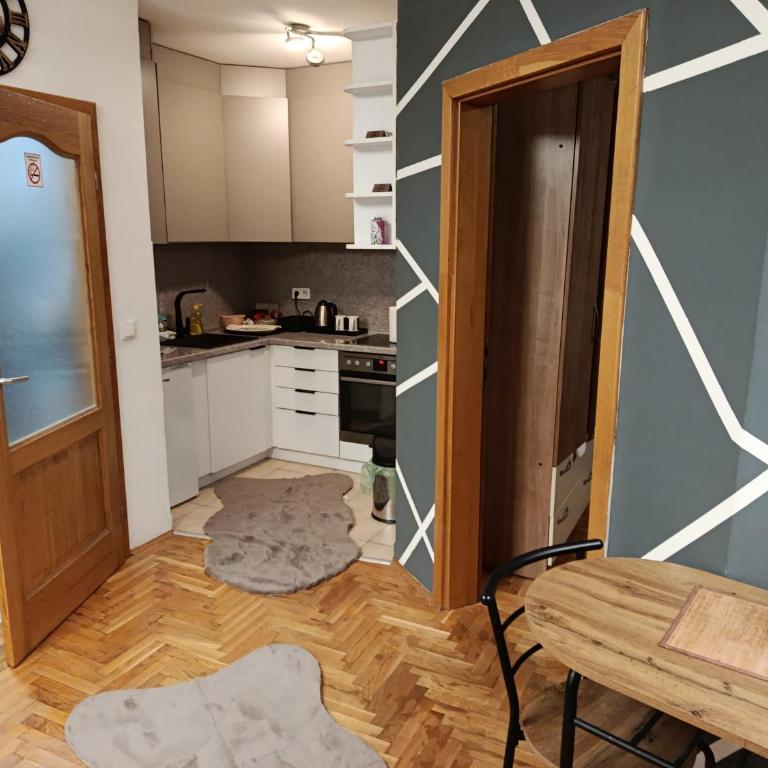 JACUZZI for RELAX - HOLLYWOOD Apartment, STUP, Sarajevo - Deluxe Apartment - 9