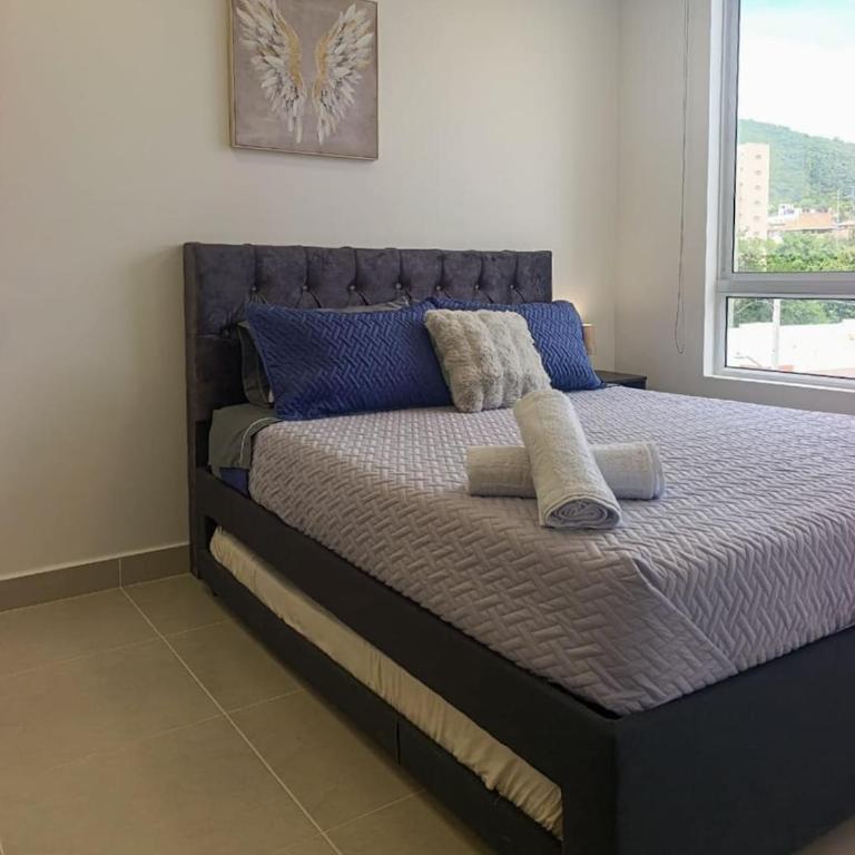 2 Piscinas en condominio y BBQ privado - Three-Bedroom Apartment - 8