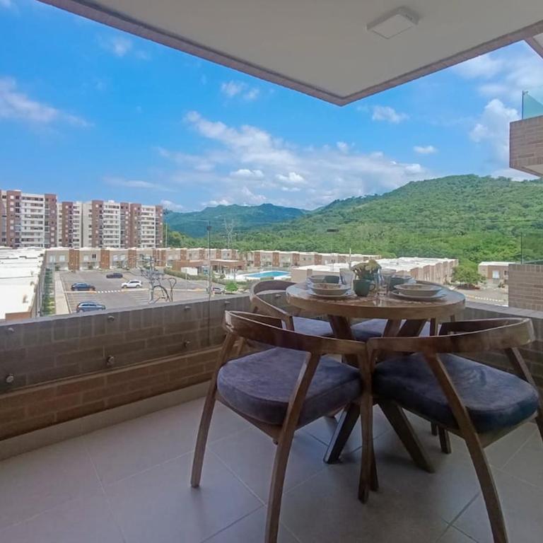2 Piscinas en condominio y BBQ privado - Three-Bedroom Apartment - 18