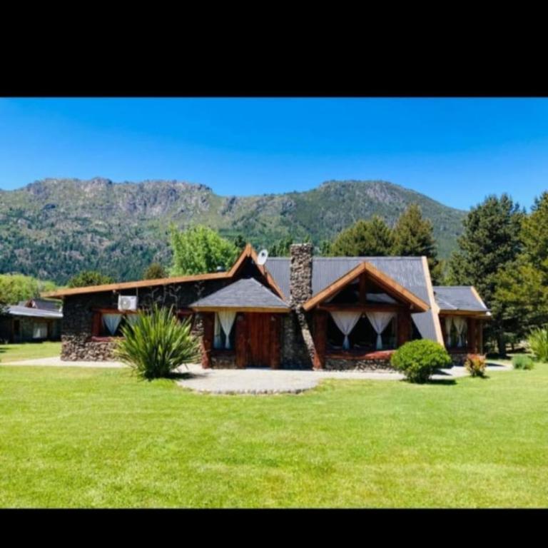 Cabaña Lago Puelo - Casa de 2 dormitorios - 1