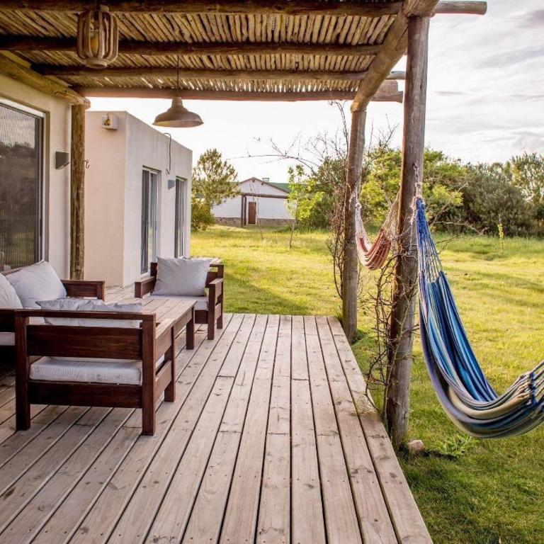 Casa en El Quijote Club de Chacras, La Barra, Punta del Este. - Three-Bedroom Villa - 2