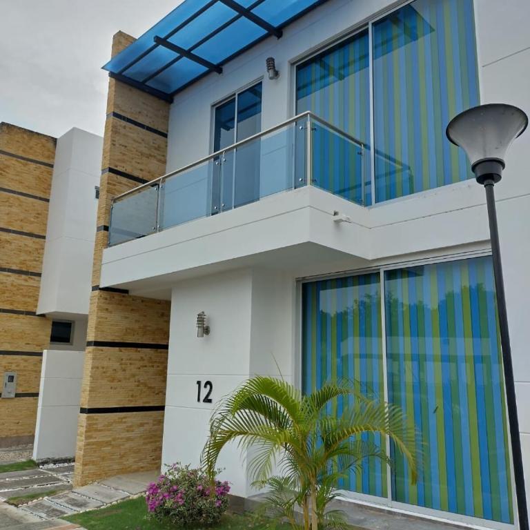 Hermosa casa en Girardot - Casa de 5 dormitorios - 23