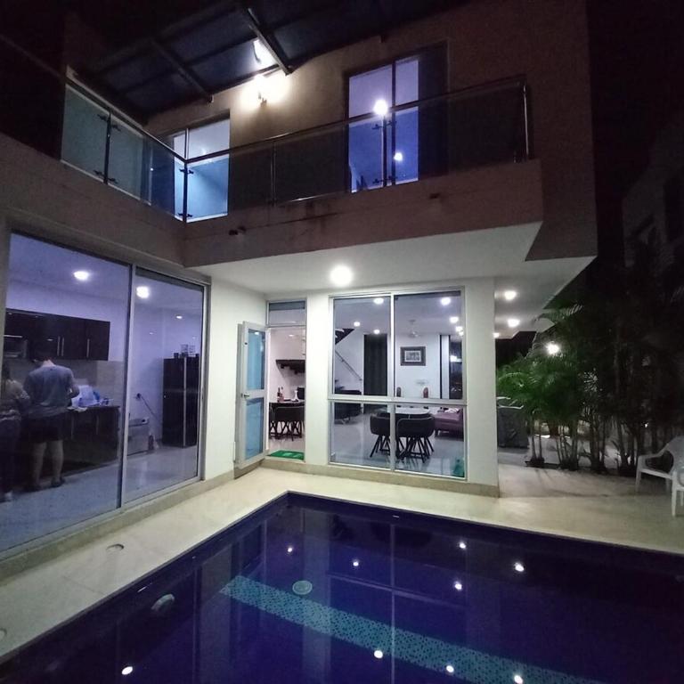 Hermosa casa en Girardot - Casa de 5 dormitorios - 27