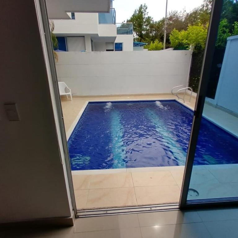 Hermosa casa en Girardot - Casa de 5 dormitorios - 28
