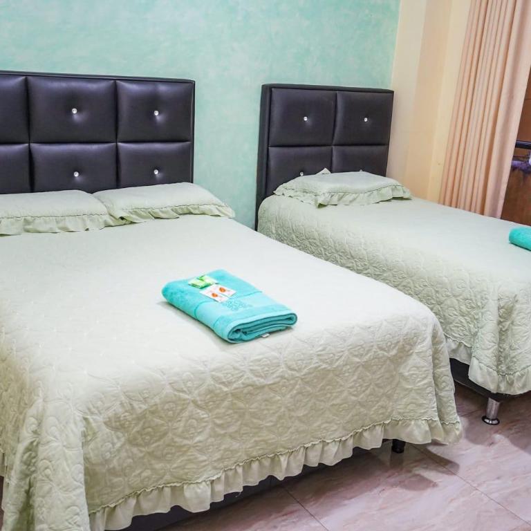 Hostal El Paraiso - Habitación Doble con baño privado - 1 o 2 camas - 2