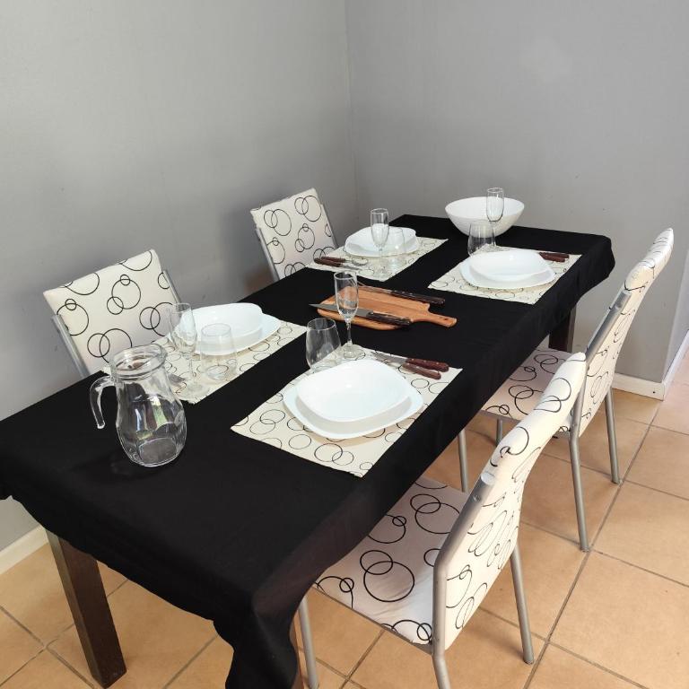 Luluk, Casa de playa - Two-Bedroom House - 15