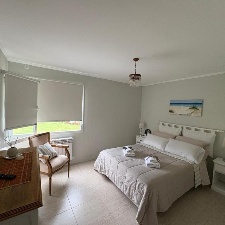 Atardecer de San Benito - Three-Bedroom House - 17