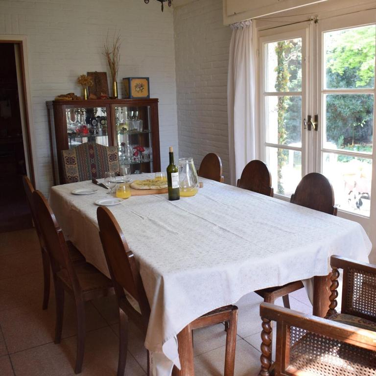 Family home in Las Delicias, garden and barbecue - Casa de 4 dormitorios - 37