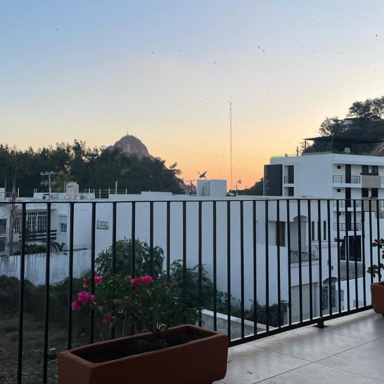 Casa DOS21 Boutique Apartments Playa Sur - One-Bedroom House - 9
