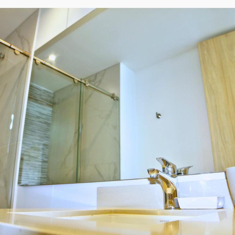 Oasis in Zona T with 2 Queen Beds, Pool, Sauna & Gym - Apartamento Superior con balcón - 21