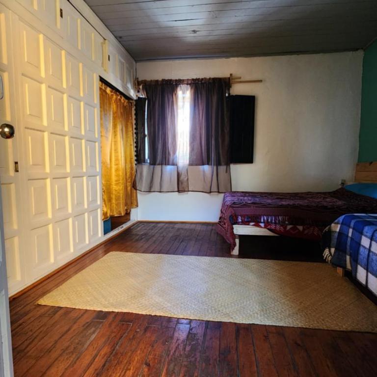 Embajada Inn - Double Room with Extra Bed - 2