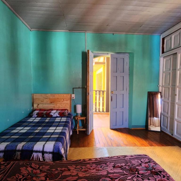 Embajada Inn - Double Room with Extra Bed - 5