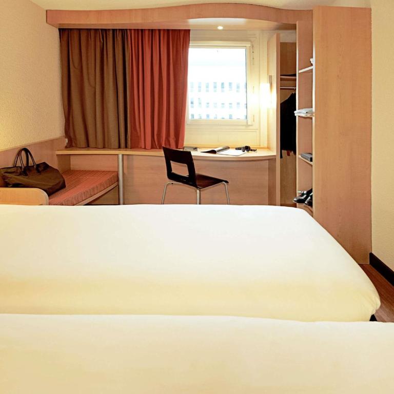 Ibis Barcelona Centro (Sagrada Familia) - Twin Room - 1