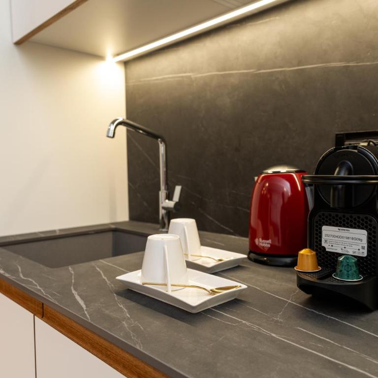 Apulia Re' Aparthotel & Suites - Suite con Terrazza - 9