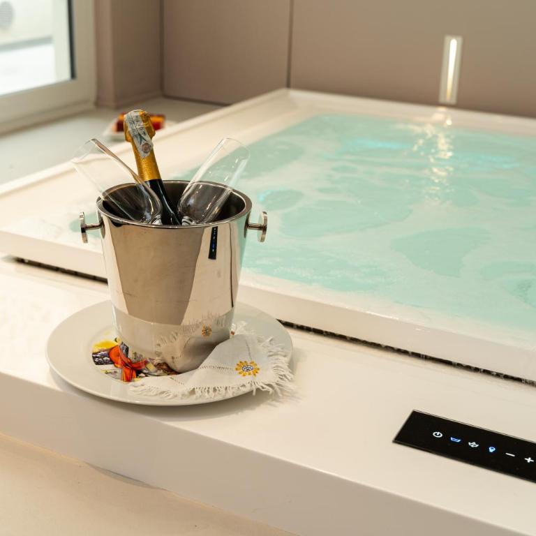 Apulia Re' Aparthotel & Suites - Suite con Terrazza - 4