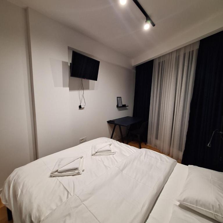 Brooklyn88 Apartment - Deluxe Double or Twin Room with City View - 24