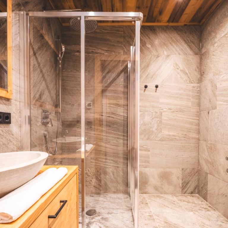 Luxury Apartment - Alpine Essence Kaprun - One-Bedroom Apartment - 4