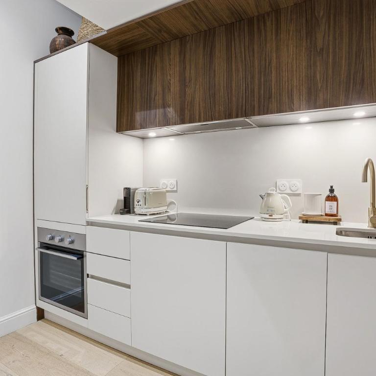 Le République Antibois - Au coeur du Vieil Antibes - Two-Bedroom Apartment - 8