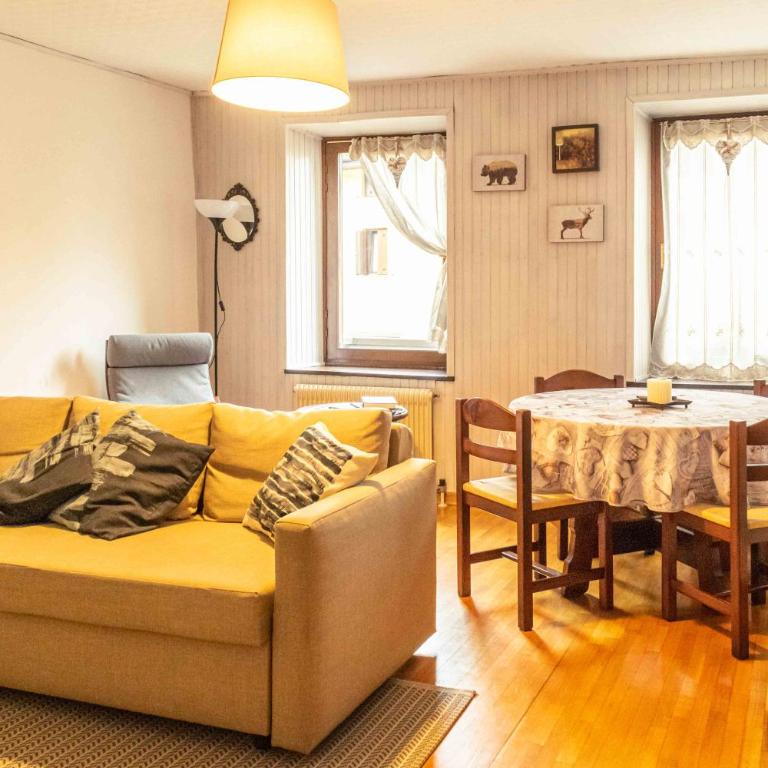 Casa tipica nelle Dolomiti Trentine - Appartamento Familiare con 1 Camera da Letto - 1