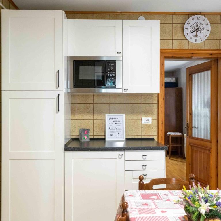 Casa tipica nelle Dolomiti Trentine - Appartamento Familiare con 1 Camera da Letto - 3