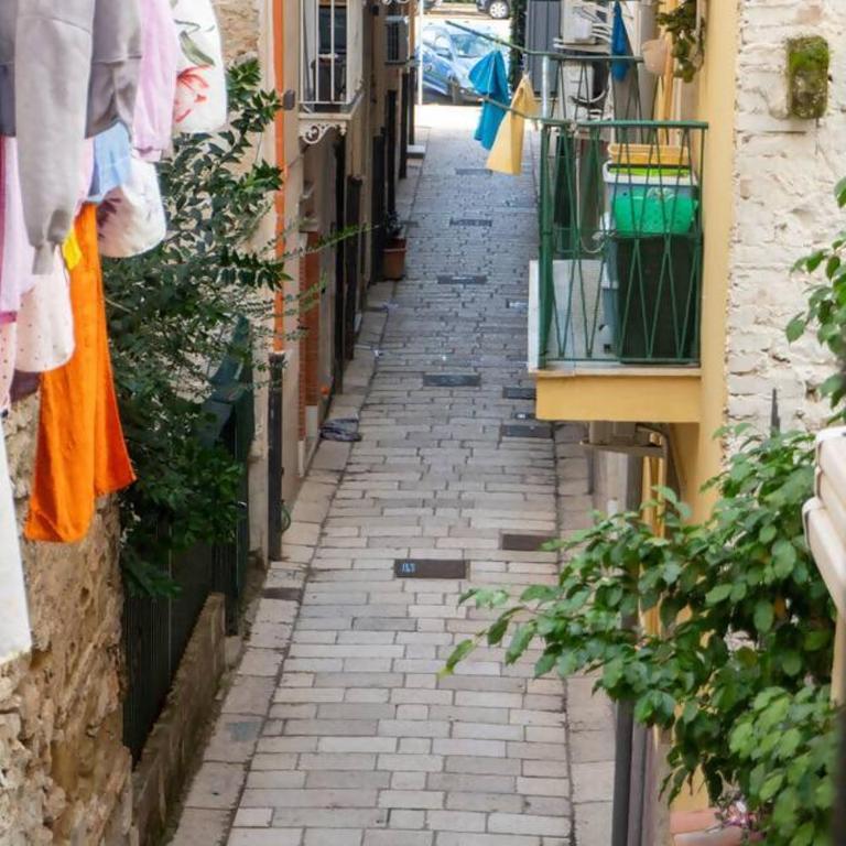 Lungomare Vico 17 - One-Bedroom Apartment - 5