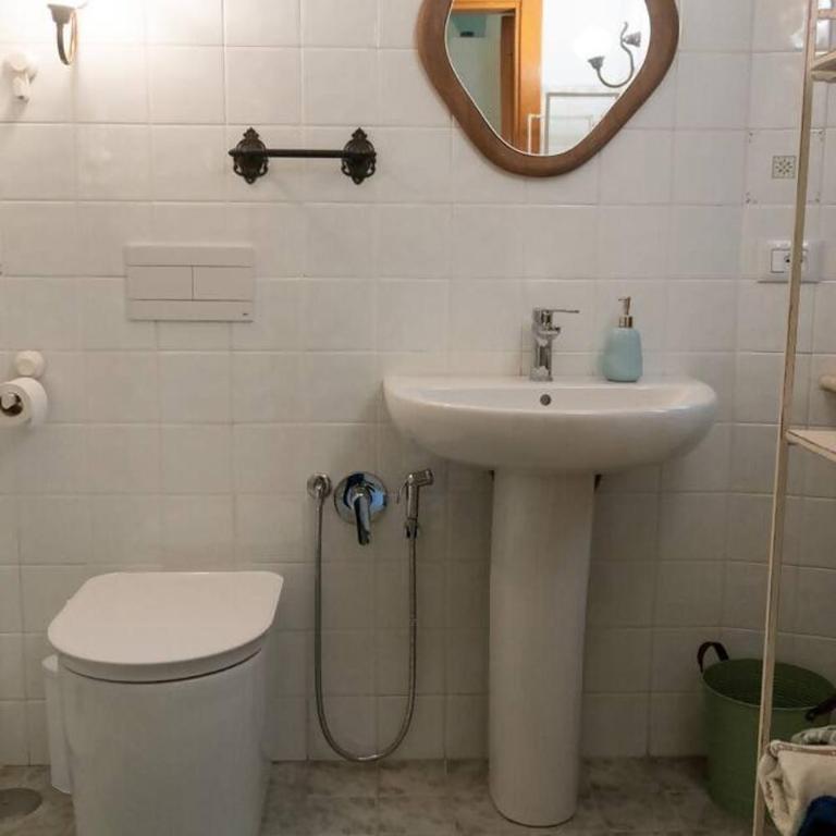 Lungomare Vico 17 - One-Bedroom Apartment - 10