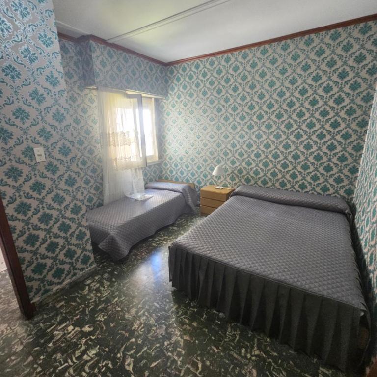 Departamento dos dormitorios 81 y 6 - Two-Bedroom Apartment - 5