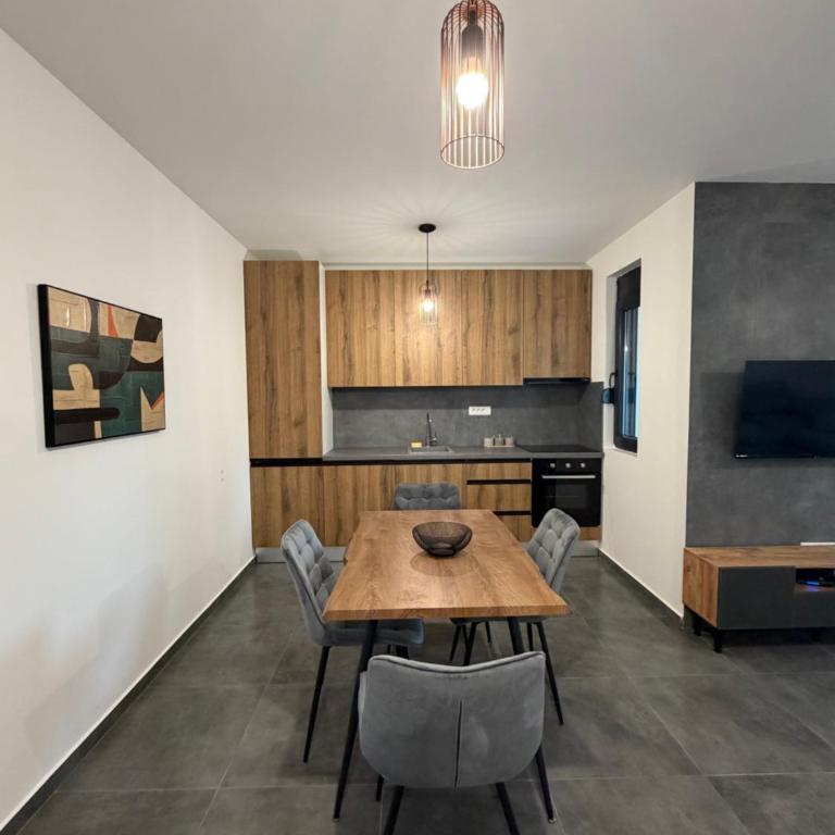 Apartments Svetlana, Igalo - Two-Bedroom Apartment with Balcony - 1