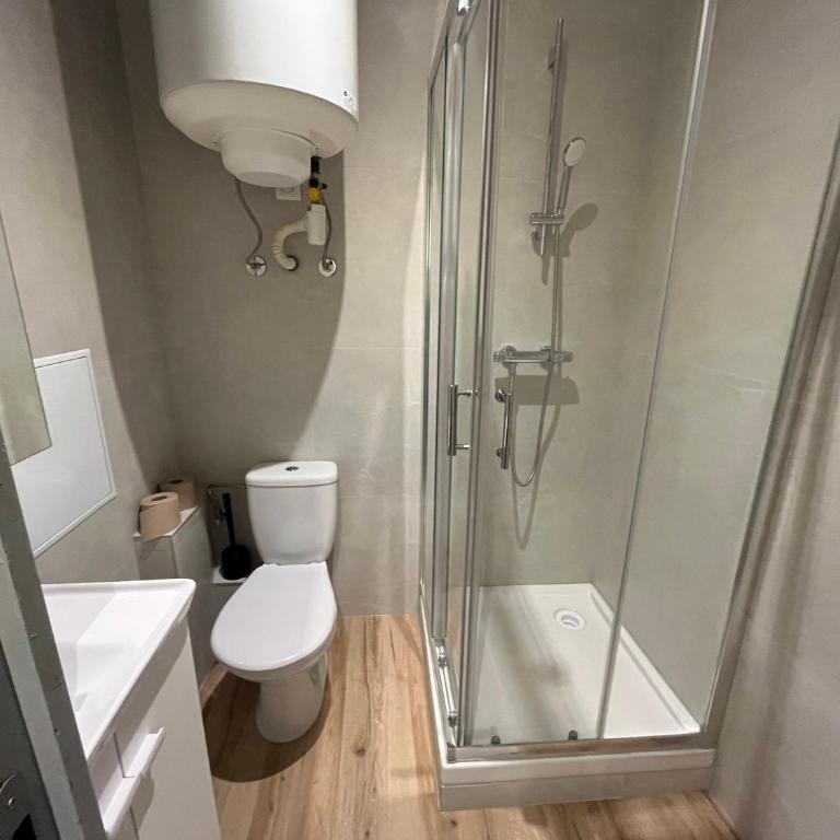 Le 9 - Joli studio neuf, tout équipé Mulhouse centre - Stationnement gratuit - Apartamento Estudio - 7
