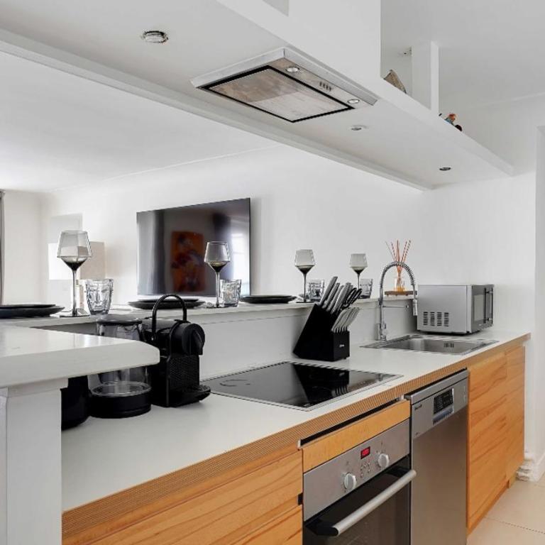 Sublime appartement 6P Montaigne, Champs-Elysées - Two-Bedroom Apartment - 10