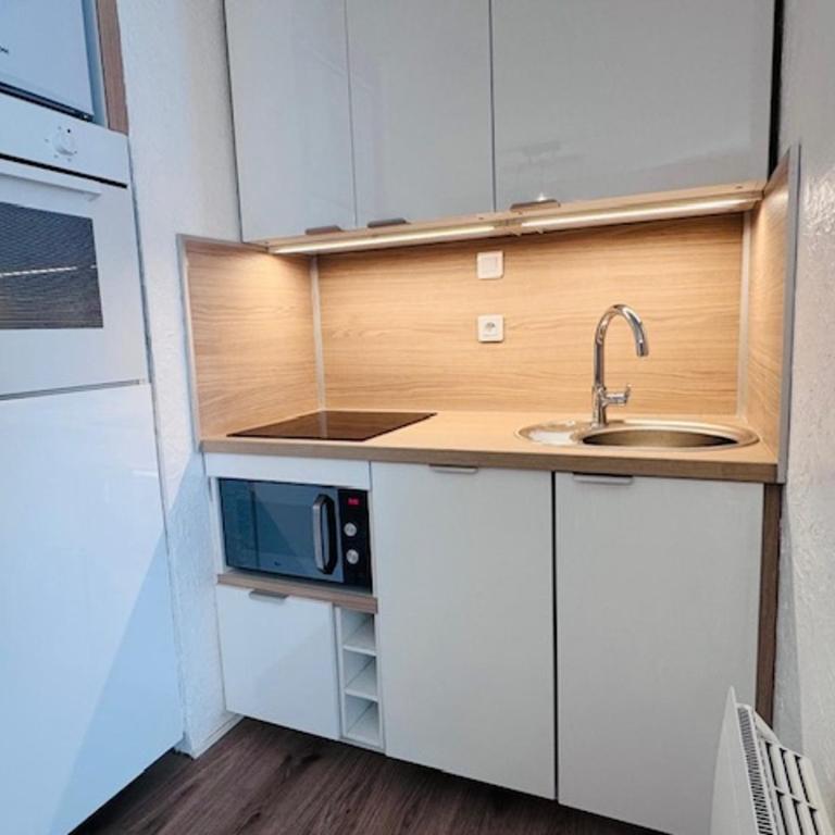 Studio idéal pour 4, au pied des pistes avec grande terrasse - FR-1-546-54 - Studio - 2