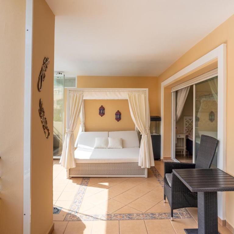 Hacienda Playa - Apartamento de 3 dormitorios con vistas - 1