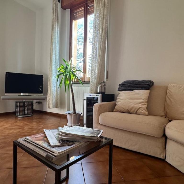 Tamburini 38 Vintage Apartment Near City Center, Parking Included - Appartamento Familiare con 2 Camere da Letto - 14
