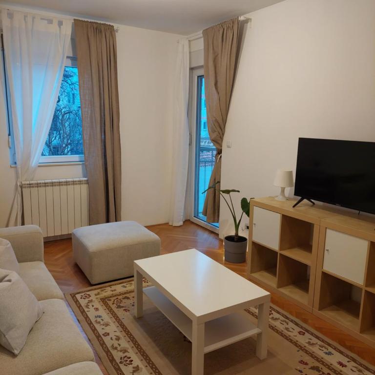 Jana's - One-Bedroom Apartment - 24