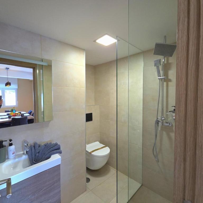 Infinity Torremolinos Spacious 2 Bedroom, 2 Bathroom Apartment by NAMASTE ELITE - Two-Bedroom Apartment - 4