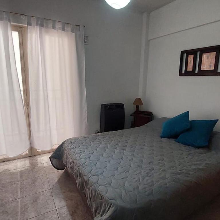 Frente al mar y a la vuelta del parque - One-Bedroom Apartment - 4