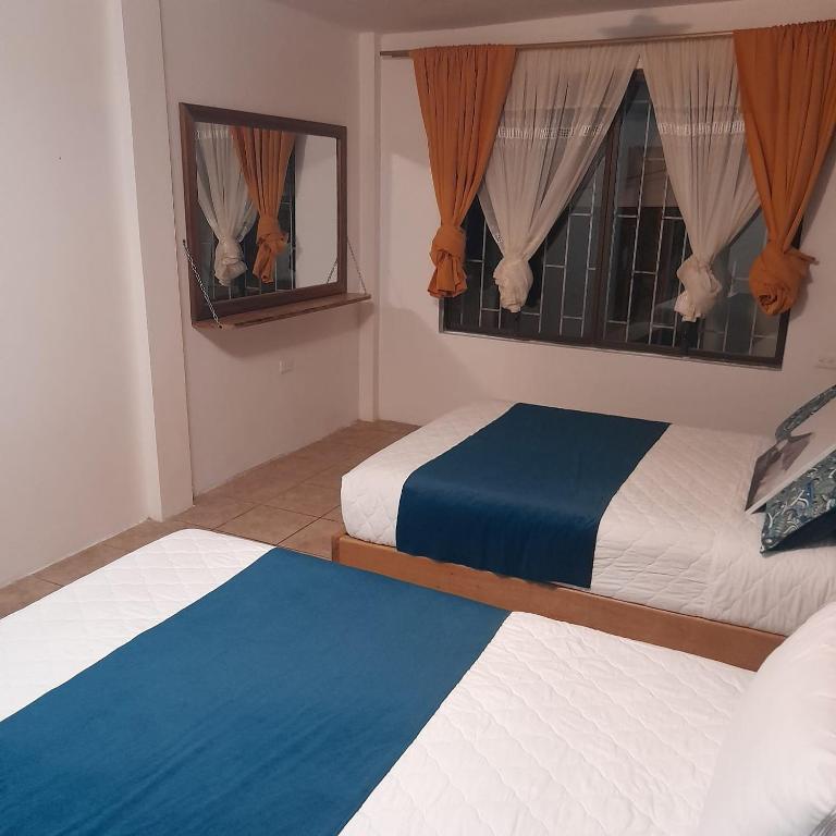 Casa Descanso y Madera - Four-Bedroom Vacation Home - 15